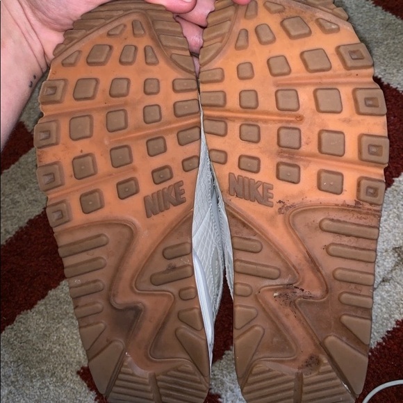 Nike Women’s Air Max 90 Premium - Picture 3 of 4